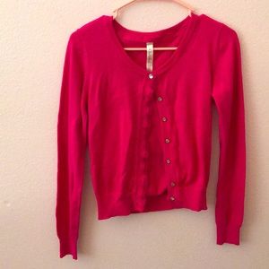 I’m selling a hot pink sweater